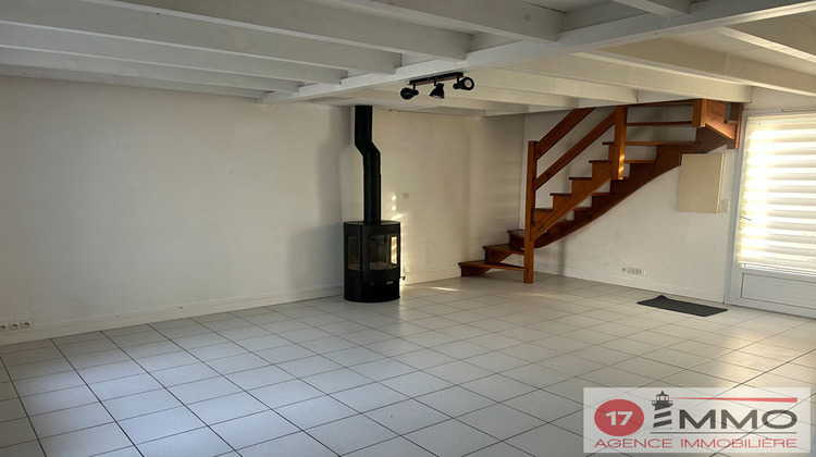 Ma-Cabane - Vente Maison LA BREE-LES-BAINS, 66 m²