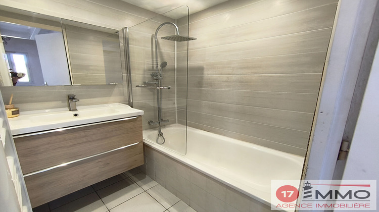 Ma-Cabane - Vente Maison LA BREE-LES-BAINS, 66 m²
