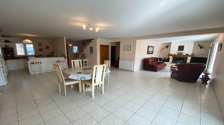 Ma-Cabane - Vente Maison LA BREE-LES-BAINS, 120 m²