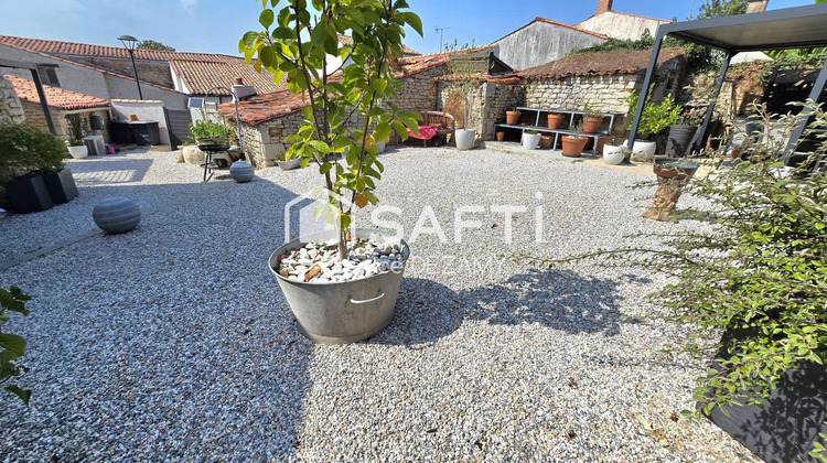 Ma-Cabane - Vente Maison La Bretonniere-la-Claye, 191 m²