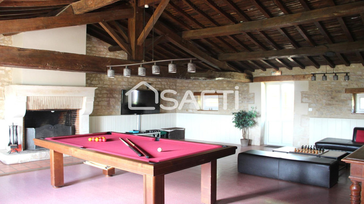 Ma-Cabane - Vente Maison La Caillere-Saint-Hilaire, 296 m²