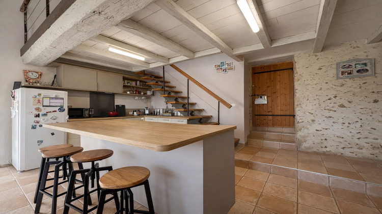 Ma-Cabane - Vente Maison LA CAILLERE SAINT HILAIRE, 202 m²