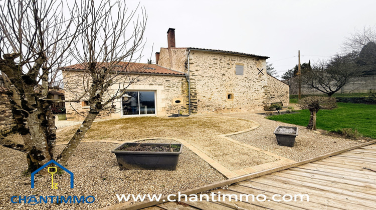 Ma-Cabane - Vente Maison La Caillère-Saint-Hilaire, 200 m²