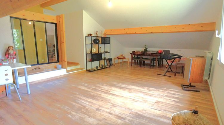 Ma-Cabane - Vente Maison LA CELLE-SAINT-CYR, 201 m²