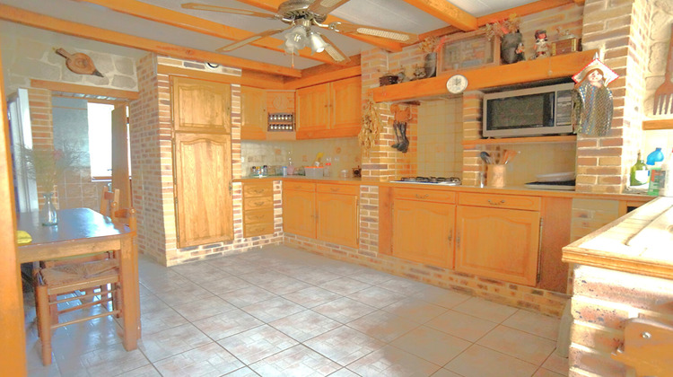 Ma-Cabane - Vente Maison LA CELLE-SAINT-CYR, 263 m²