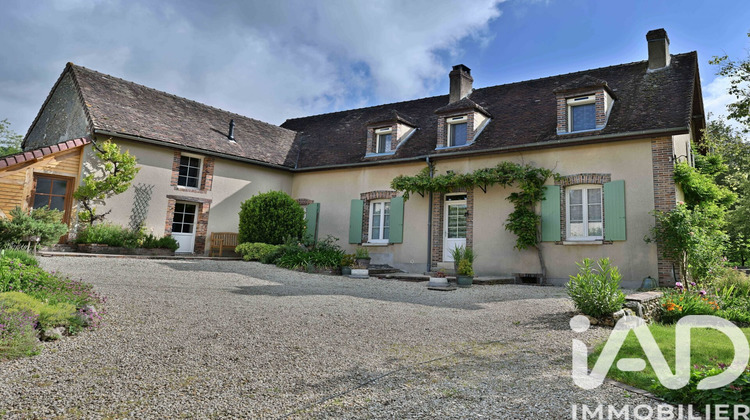 Ma-Cabane - Vente Maison La Celle-Saint-Cyr, 215 m²
