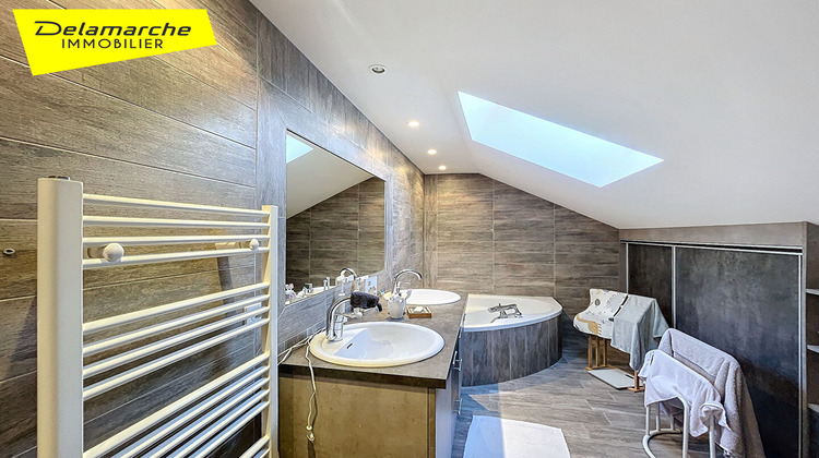 Ma-Cabane - Vente Maison LA CHAISE-BAUDOUIN, 142 m²