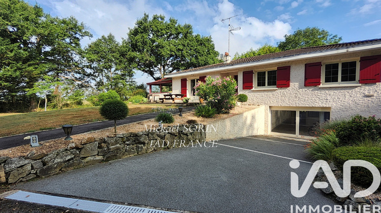 Ma-Cabane - Vente Maison La Chaize-le-Vicomte, 200 m²