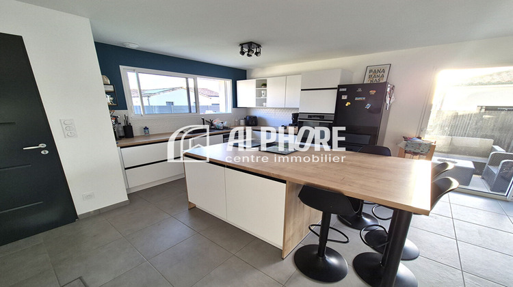 Ma-Cabane - Vente Maison LA CHAIZE-LE-VICOMTE, 81 m²