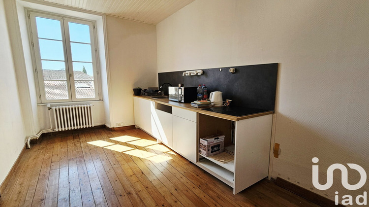 Ma-Cabane - Vente Maison La Chaize le Vicomte, 159 m²