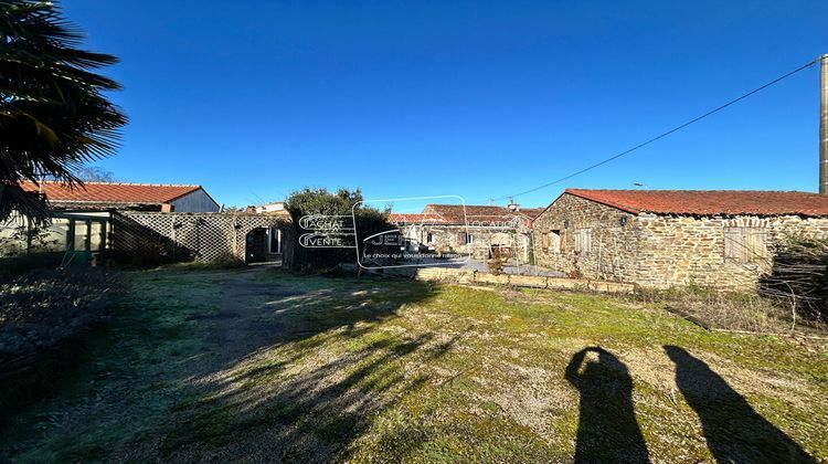 Ma-Cabane - Vente Maison LA CHAPELLE-BASSE-MER, 360 m²