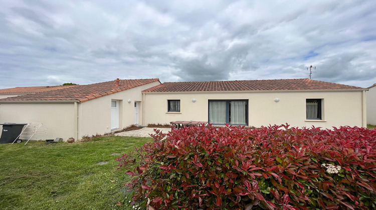 Ma-Cabane - Vente Maison LA CHAPELLE-BASSE-MER, 115 m²