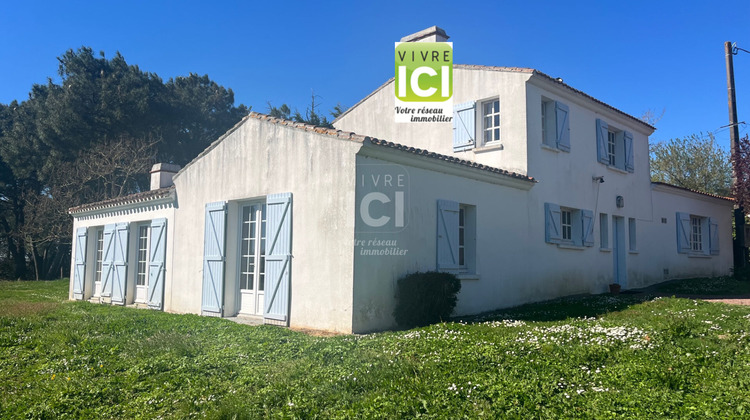 Ma-Cabane - Vente Maison LA CHAPELLE-BASSE-MER, 204 m²