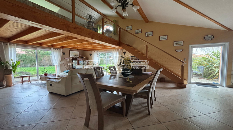 Ma-Cabane - Vente Maison LA CHAPELLE-BASSE-MER, 128 m²