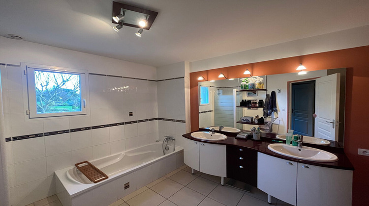 Ma-Cabane - Vente Maison LA CHAPELLE-BASSE-MER, 135 m²