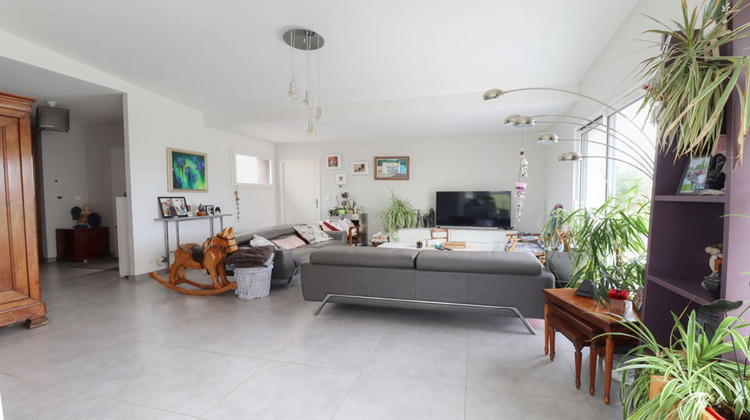 Ma-Cabane - Vente Maison LA CHAPELLE BATON, 167 m²