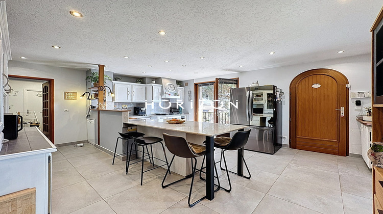 Ma-Cabane - Vente Maison La Chapelle-de-Guinchay, 195 m²