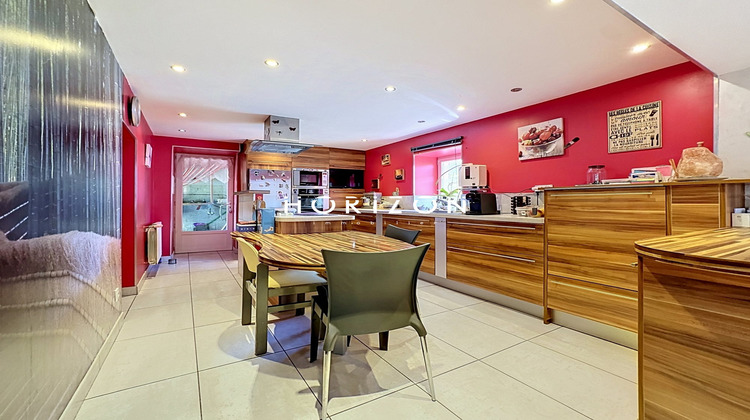 Ma-Cabane - Vente Maison La Chapelle-de-Guinchay, 248 m²