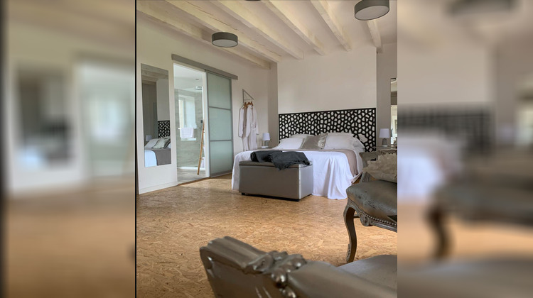 Ma-Cabane - Vente Maison LA CHAPELLE-DE-GUINCHAY, 578 m²