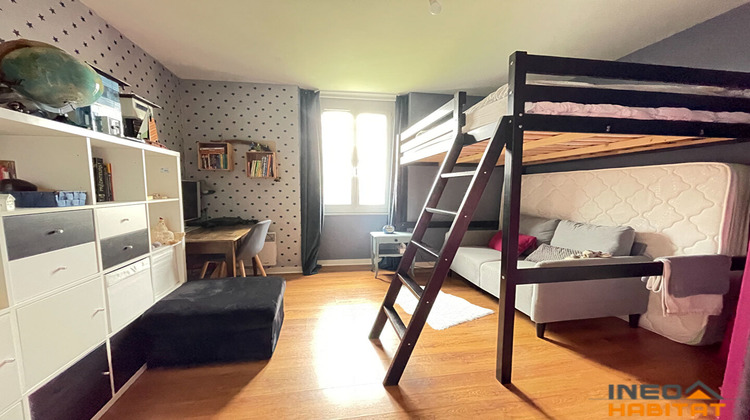 Ma-Cabane - Vente Maison LA CHAPELLE-DES-FOUGERETZ, 117 m²