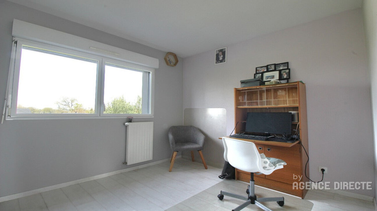 Ma-Cabane - Vente Maison LA CHAPELLE-DES-FOUGERETZ, 105 m²