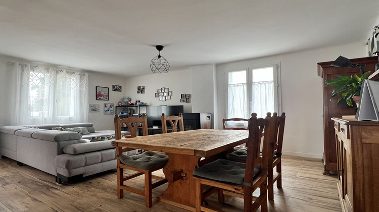 Ma-Cabane - Vente Maison LA CHAPELLE-DES-MARAIS, 98 m²