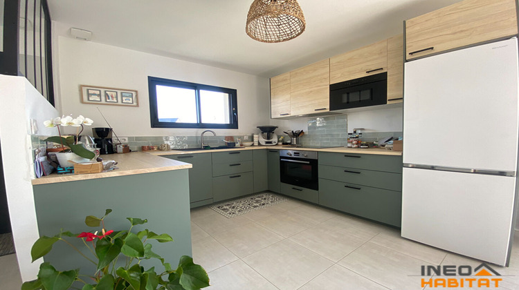 Ma-Cabane - Vente Maison LA CHAPELLE-DU-LOU, 74 m²