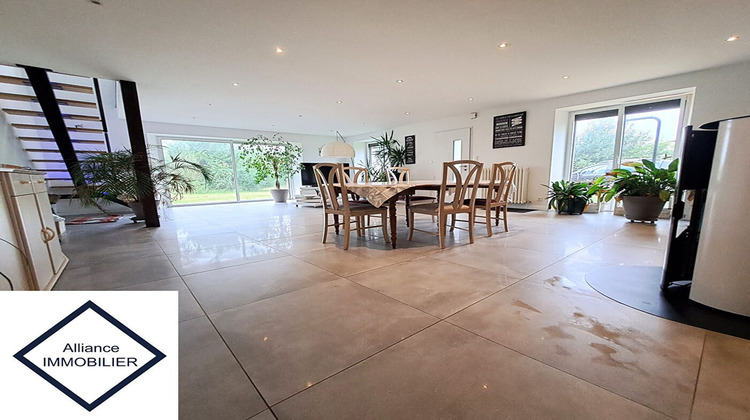 Ma-Cabane - Vente Maison La Chapelle du Lou du Lac, 290 m²