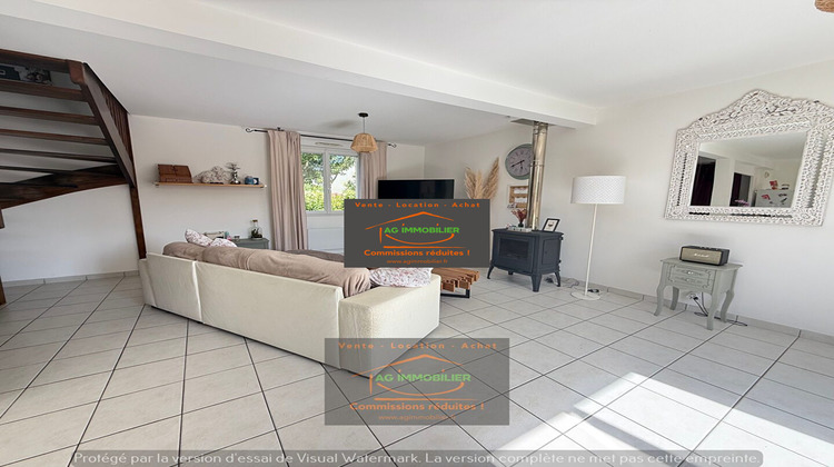 Ma-Cabane - Vente Maison La Chapelle du Lou du Lac, 90 m²