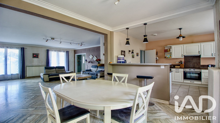 Ma-Cabane - Vente Maison La Chapelle-en-Serval, 240 m²
