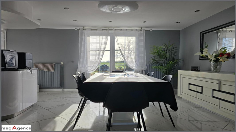 Ma-Cabane - Vente Maison LA CHAPELLE JANSON, 237 m²