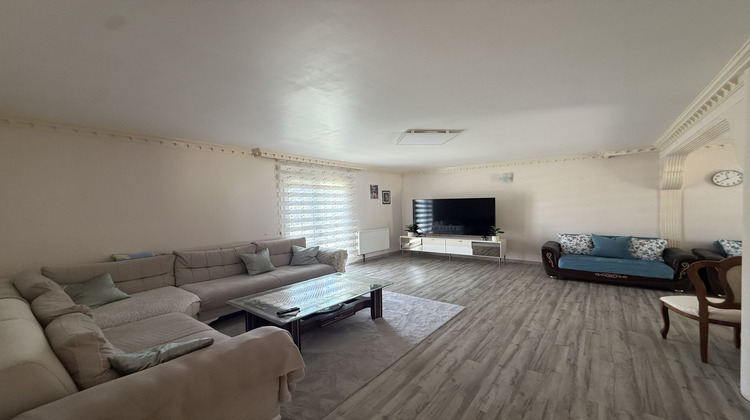 Ma-Cabane - Vente Maison La Chapelle-Longueville, 307 m²
