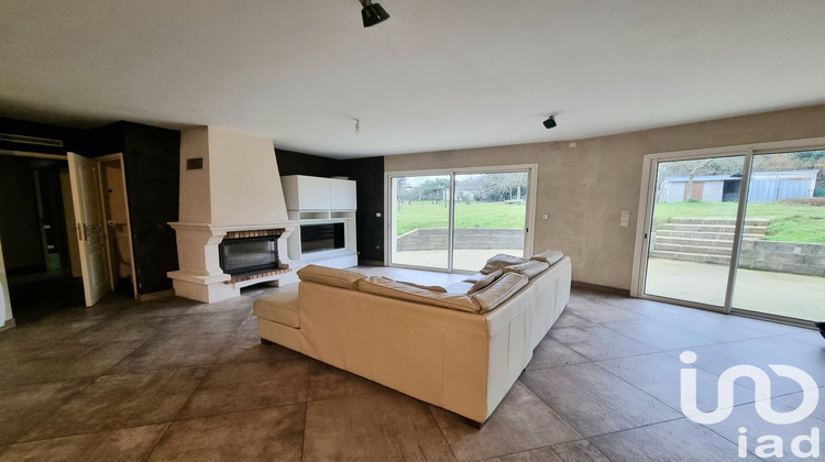 Ma-Cabane - Vente Maison La Chapelle-Saint-Laud, 147 m²