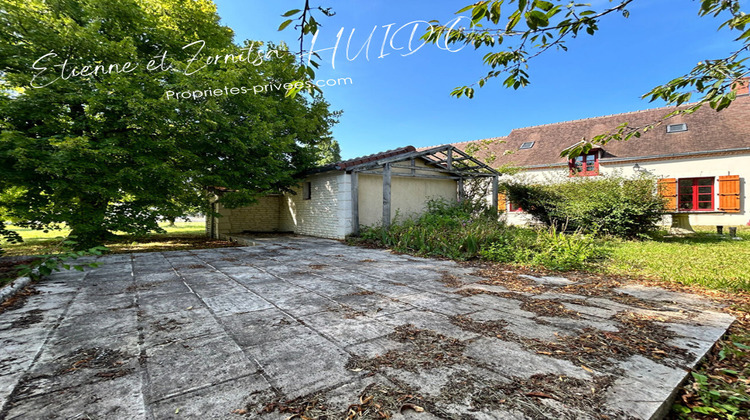 Ma-Cabane - Vente Maison LA CHAPELLE SAINT LAURIAN, 370 m²