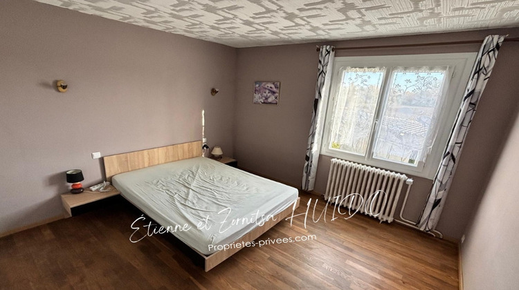 Ma-Cabane - Vente Maison LA CHAPELLE SAINT LAURIAN, 157 m²