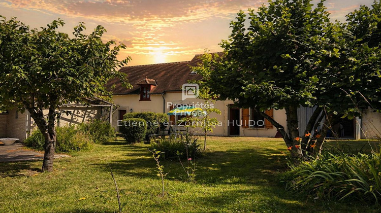 Ma-Cabane - Vente Maison LA CHAPELLE SAINT LAURIAN, 370 m²