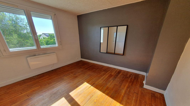 Ma-Cabane - Vente Maison LA CHAPELLE SAINT URSIN, 91 m²
