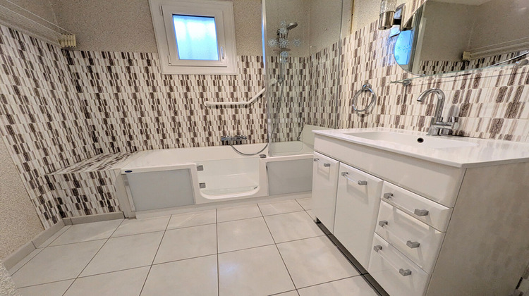 Ma-Cabane - Vente Maison LA CHAPELLE-SUR-ERDRE, 140 m²