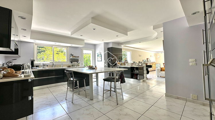 Ma-Cabane - Vente Maison LA CHAPELLE-SUR-ERDRE, 177 m²