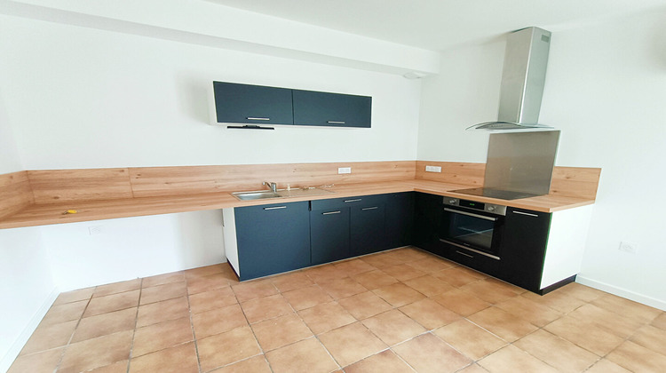 Ma-Cabane - Vente Maison LA CHAPELLE-SUR-ERDRE, 50 m²