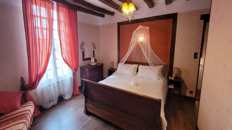 Ma-Cabane - Vente Maison LA CHARTRE SUR LE LOIR, 257 m²