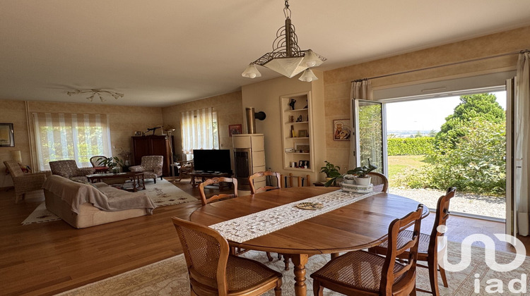 Ma-Cabane - Vente Maison La Châtaigneraie, 301 m²