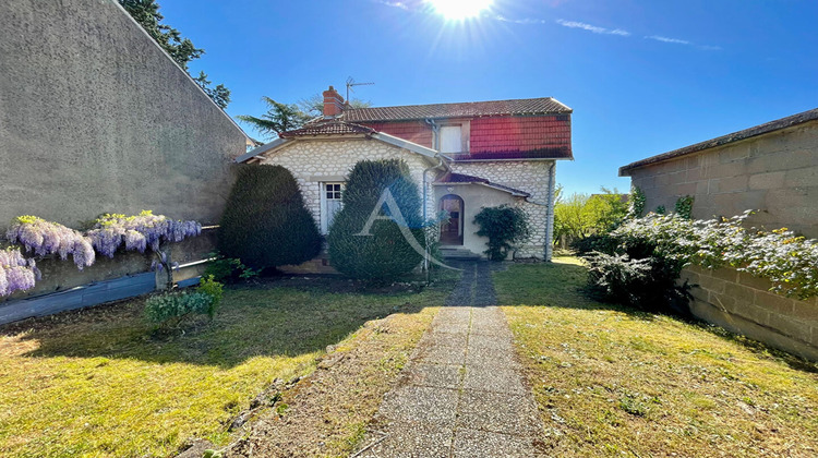 Ma-Cabane - Vente Maison LA CHAUSSEE-SAINT-VICTOR, 90 m²