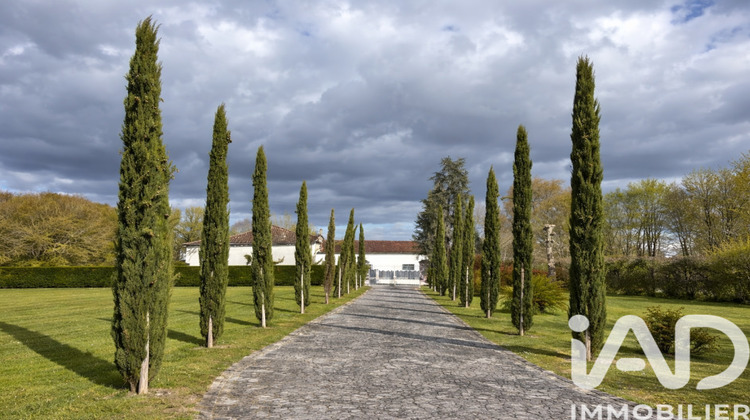 Ma-Cabane - Vente Maison La Clotte, 483 m²