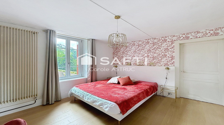 Ma-Cabane - Vente Maison La Cluse-Et-Mijoux, 280 m²