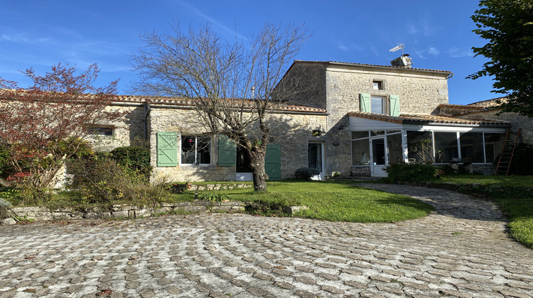 Ma-Cabane - Vente Maison La Couronne, 372 m²