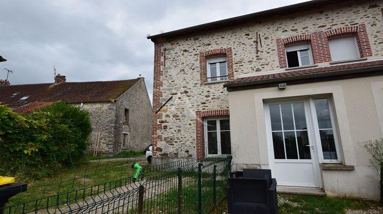 Ma-Cabane - Vente Maison LA CROIX-EN-BRIE, 77 m²