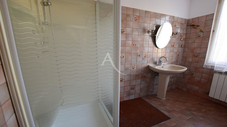 Ma-Cabane - Vente Maison LA CROIX-EN-BRIE, 106 m²