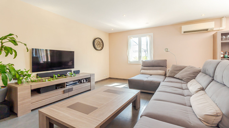 Ma-Cabane - Vente Maison LA FARE-LES-OLIVIERS, 142 m²