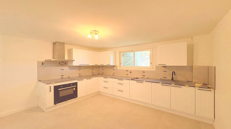 Ma-Cabane - Vente Maison LA FARE-LES-OLIVIERS, 175 m²